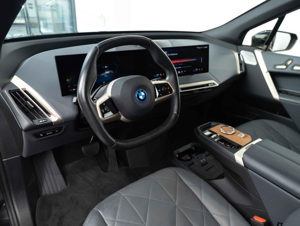 BMW iX SUV 0,0 455 kw