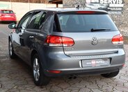 Volkswagen Golf 10