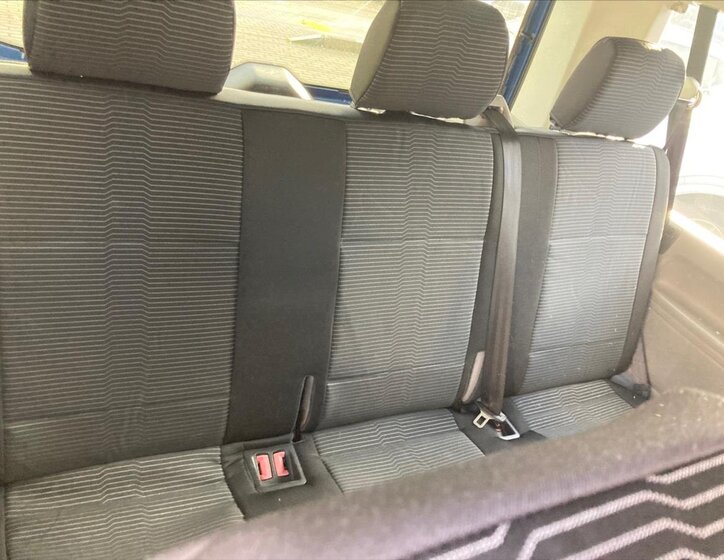 Volkswagen Caravelle 34