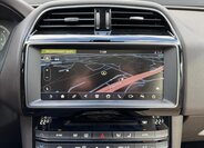 Jaguar F-Pace SUV 2,0 l 132 kw