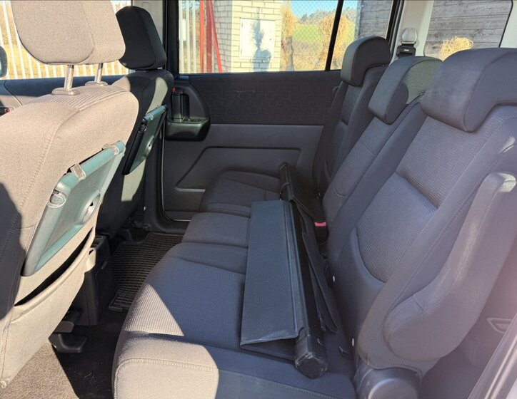 Mazda 5 Kombi 2,0 l 81 kw