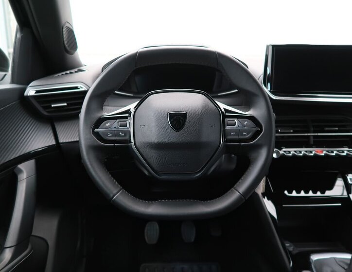 Peugeot 2008 SUV / Terénní 1,2 l 74 kw