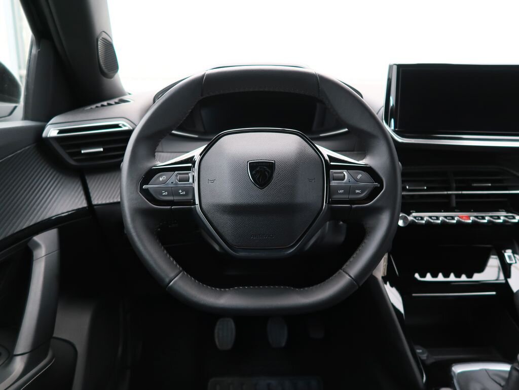 Peugeot 2008 SUV / Terénní 1,2 l 74 kw