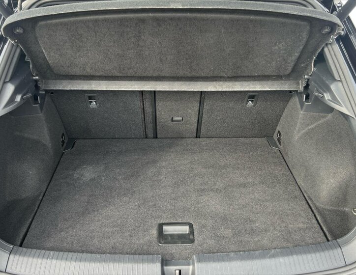 Volkswagen T-Roc SUV 1,5 l 110 kw