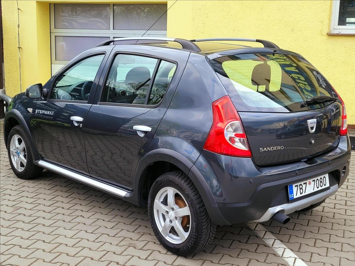 Dacia Sandero Hatchback 1,6 l 62 kw