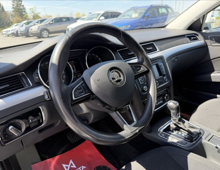 Škoda Superb Kombi 2,0 l 103 kw