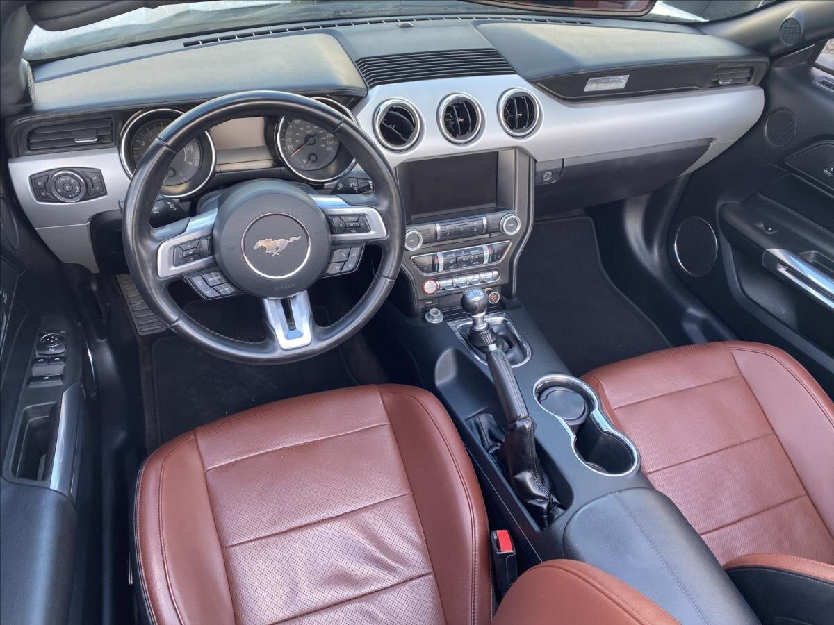 Ford Mustang Kabriolet 2,3 l 233 kw