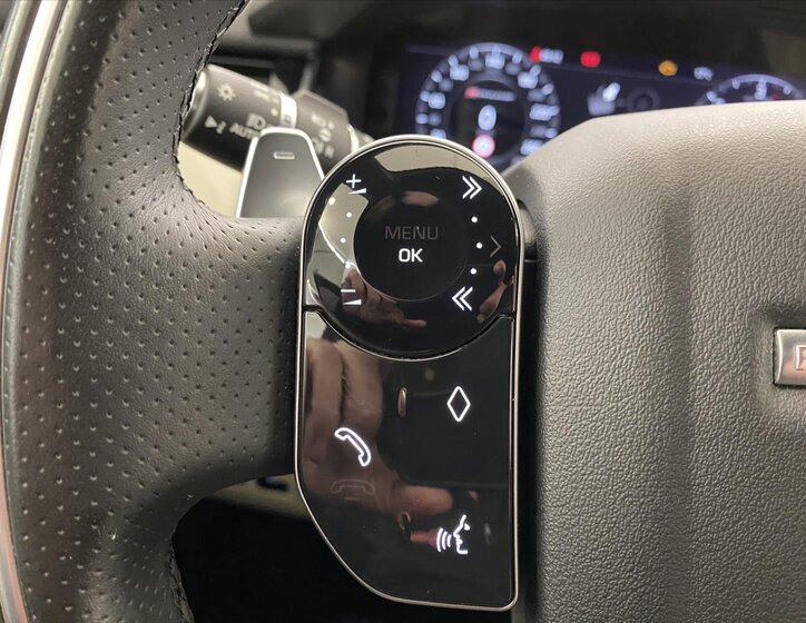 Land Rover Range Rover Velar 15