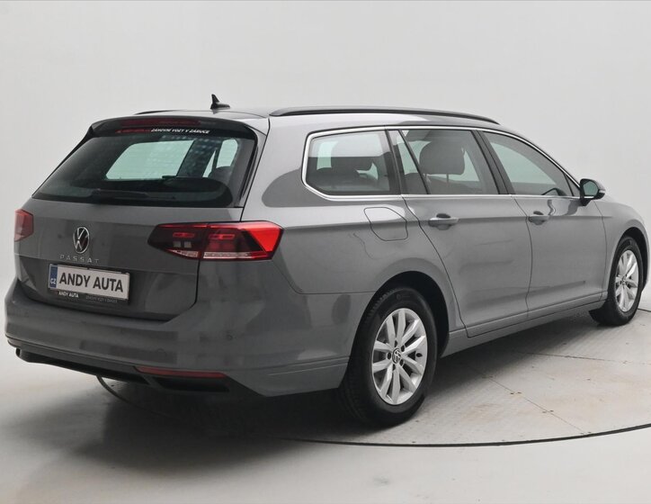 Volkswagen Passat Kombi 2,0 l 110 kw