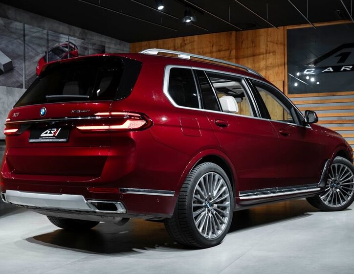 BMW X7 SUV / Terénní 3,0 l 280 kw