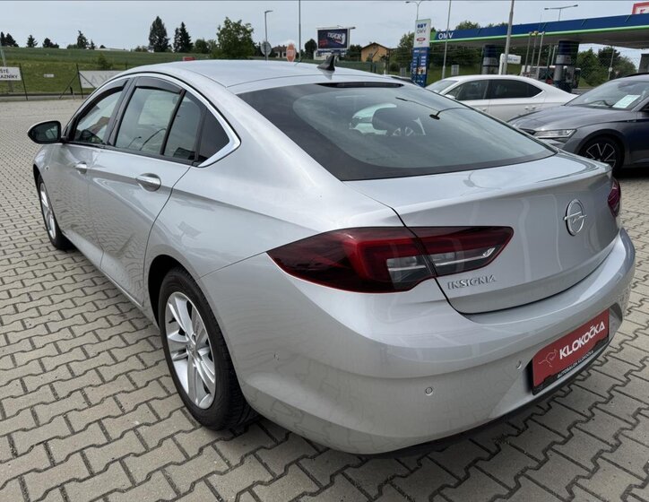 Opel Insignia 4