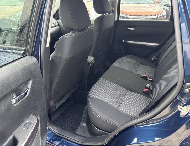 Suzuki Vitara SUV 1,4 l 81 kw