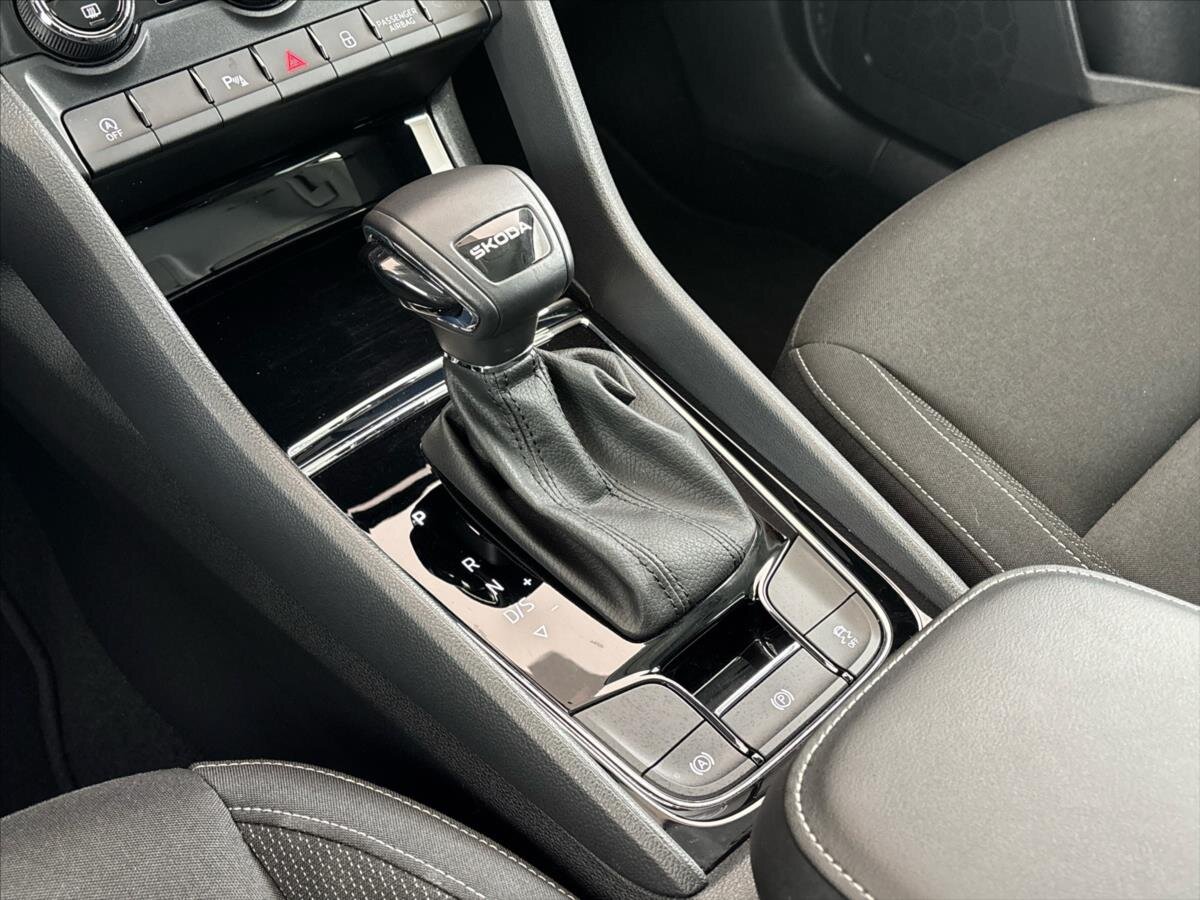 Škoda Karoq SUV / Terénní 1,5 l 110 kw