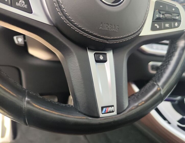 BMW X5 SUV / Terénní 3,0 l 250 kw