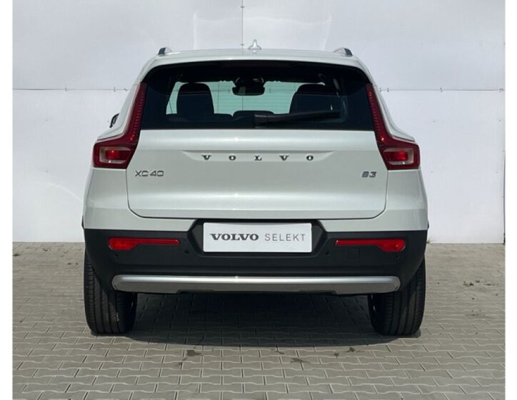Volvo XC40 SUV 2,0 l 120 kw