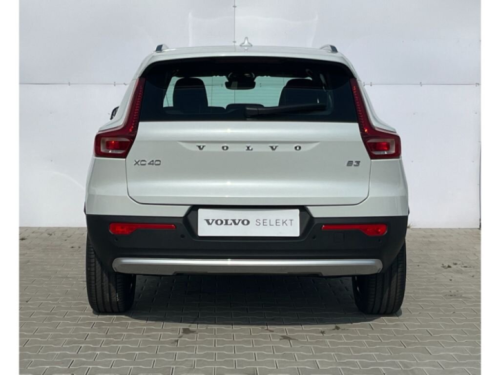 Volvo XC40 SUV 2,0 l 120 kw