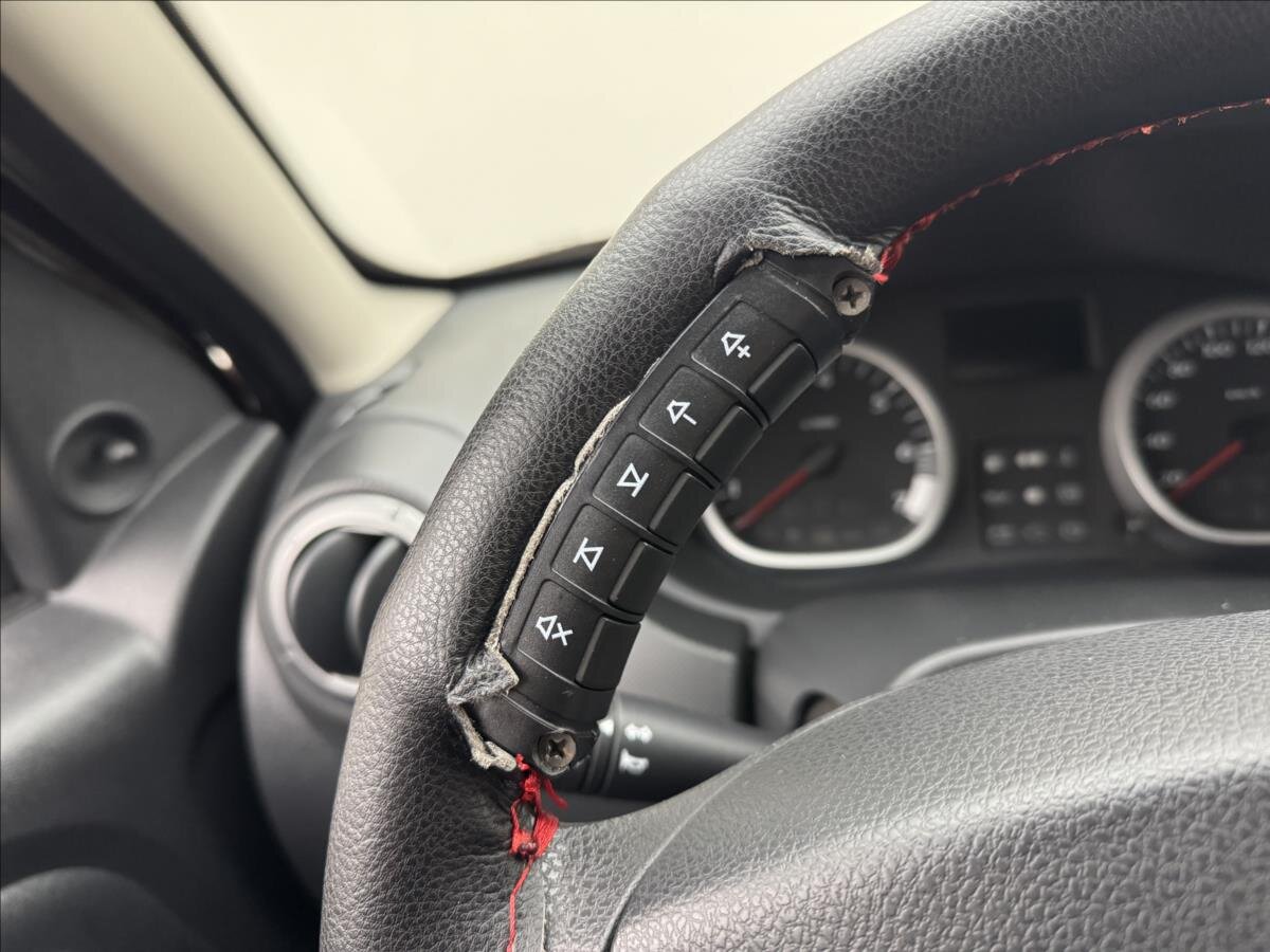 Dacia Duster SUV / Terénní 1,6 l 77 kw