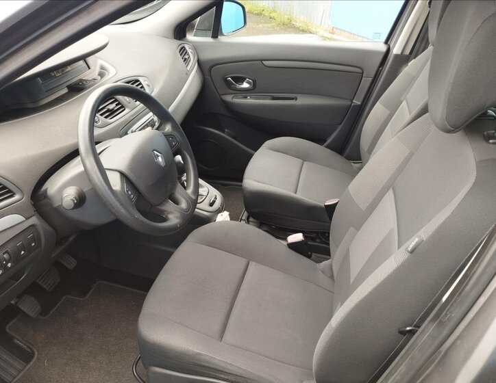 Renault Scénic MPV 1,5 l 81 kw