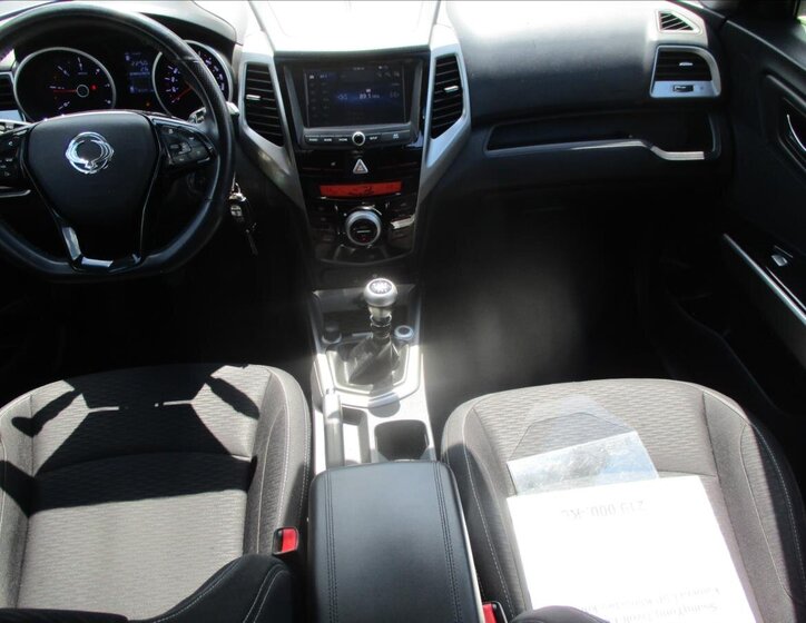 SsangYong Tivoli Hatchback 1,6 l 85 kw