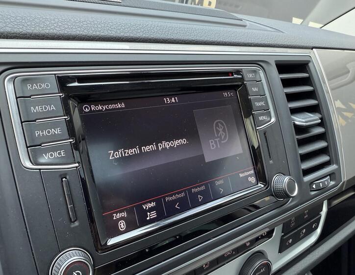 Volkswagen Multivan 33