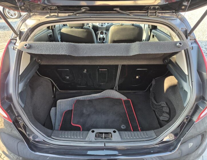 Ford Fiesta Hatchback 1,6 l 70 kw