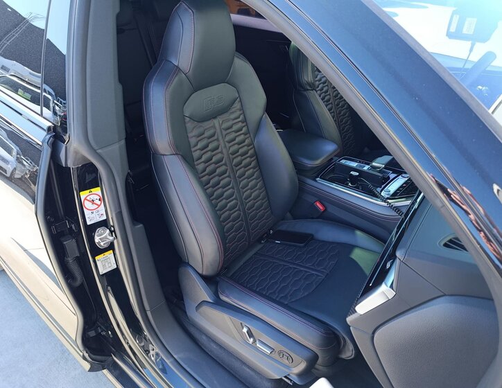 Audi RS Q8 SUV / Terénní 4,0 l 441 kw