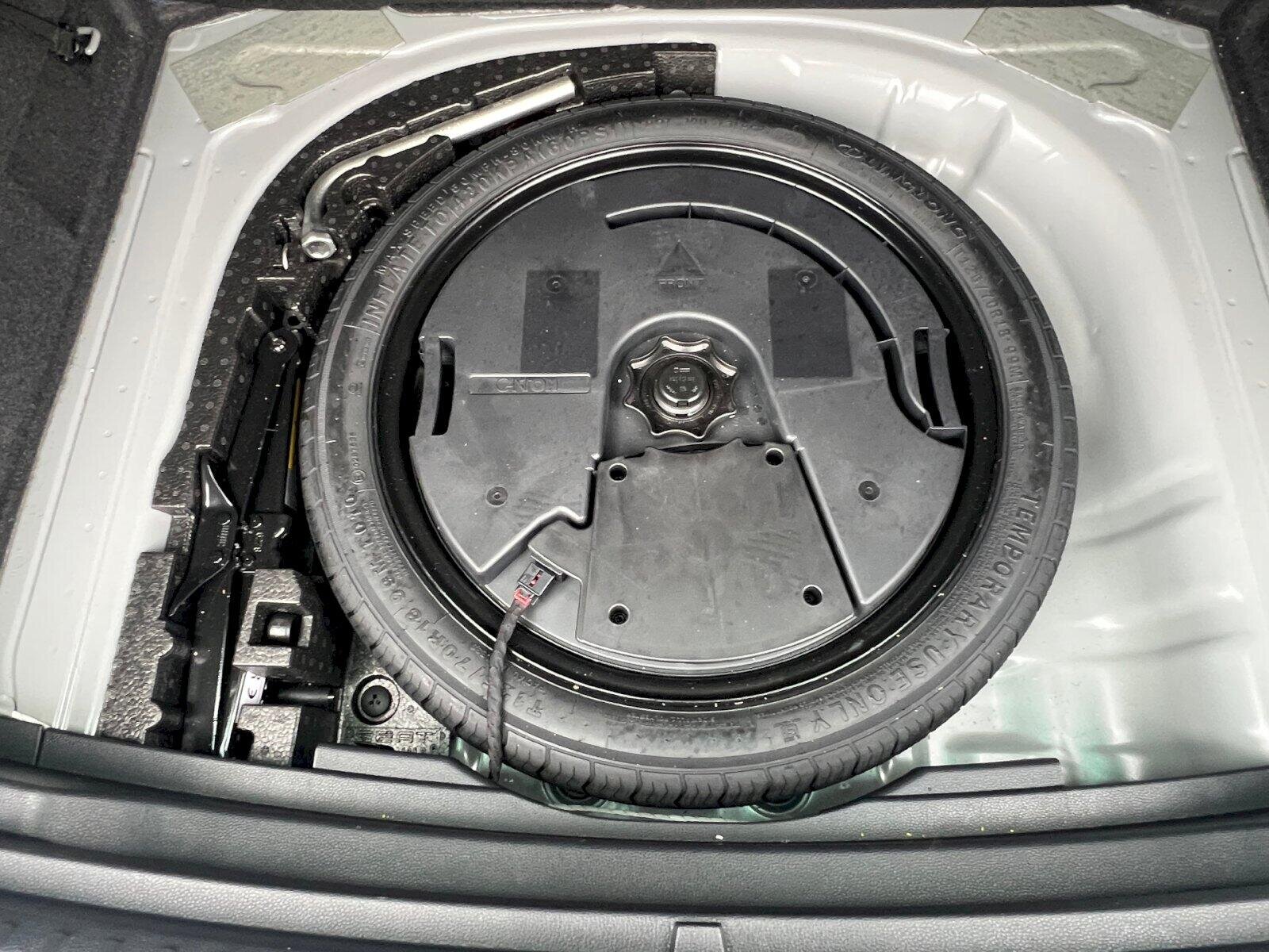 Škoda Karoq SUV / Terénní 1,5 l 110 kw