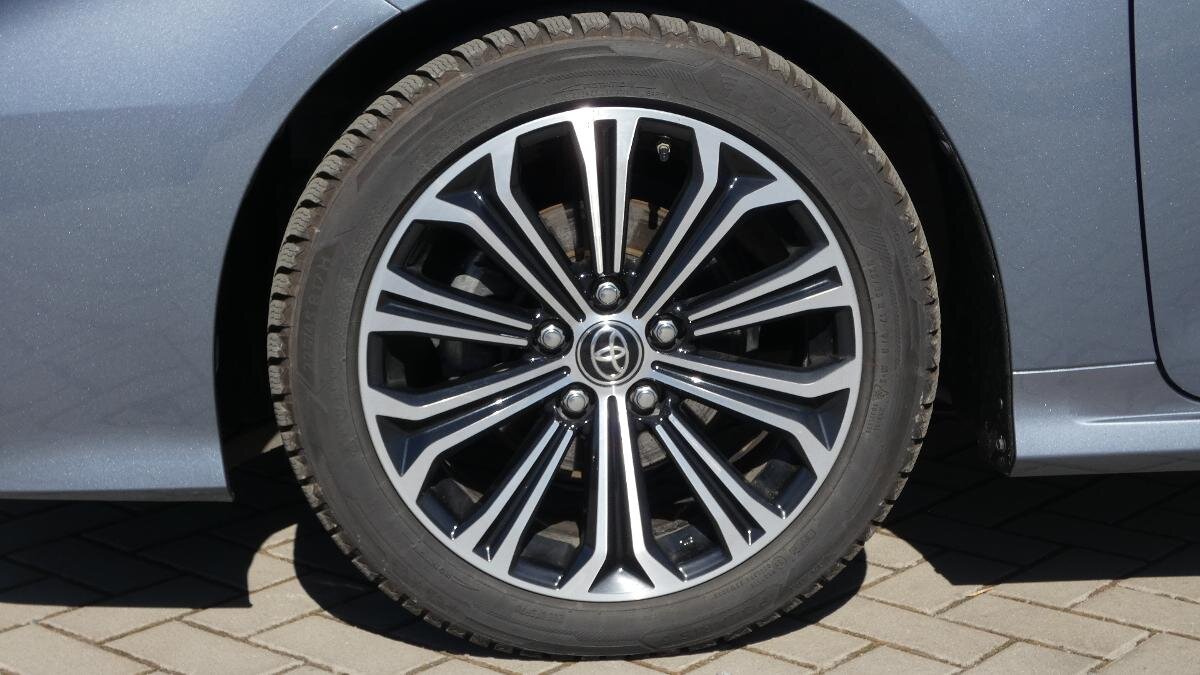 Toyota Corolla Sedan / Limuzína 1,8 l 72 kw