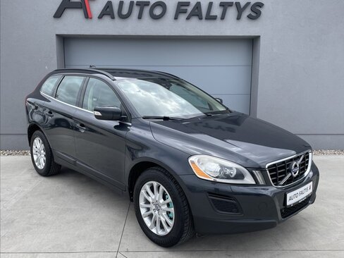 Volvo XC60 Kombi 2,4 l 151 kw