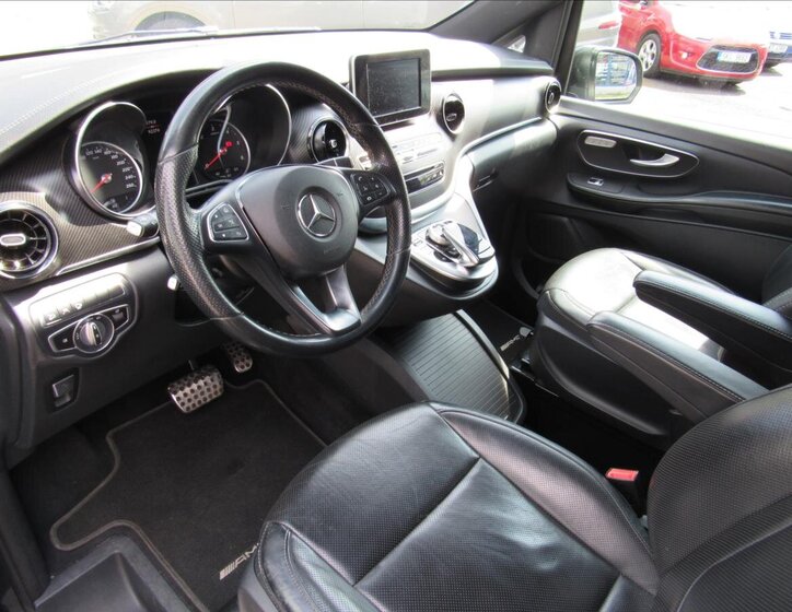 Mercedes-Benz Třídy V 9