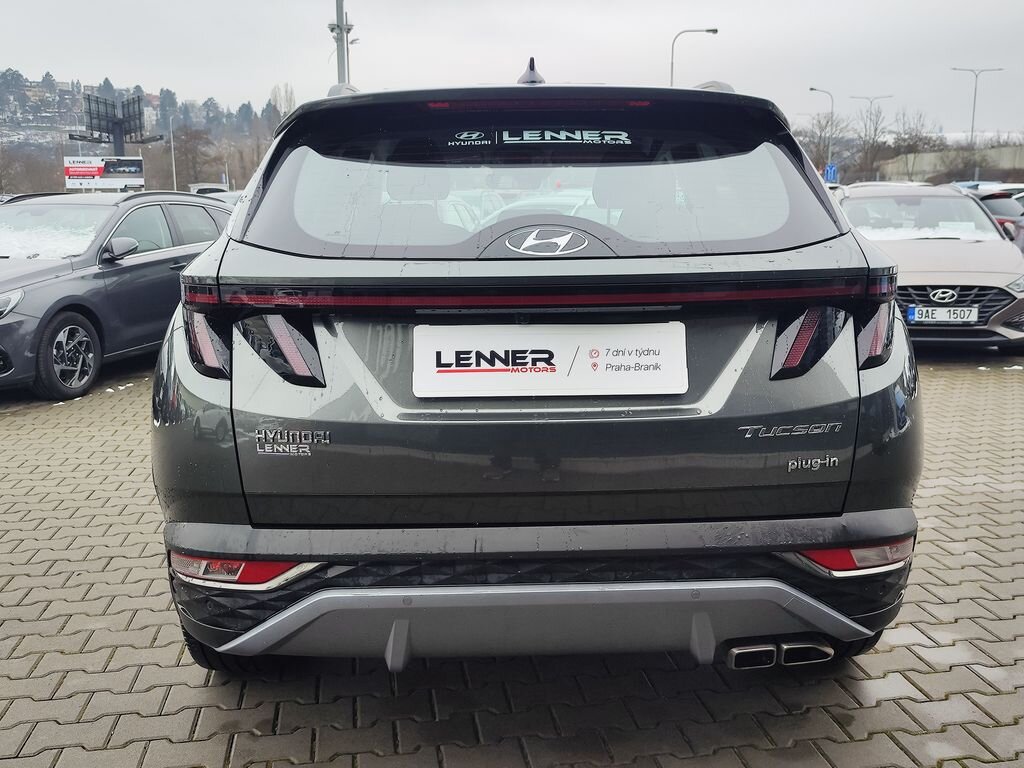 Hyundai Tucson SUV 1,6 l 195 kw