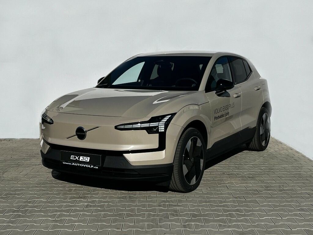 Volvo EX30 SUV / Terénní 69,0 200 kw