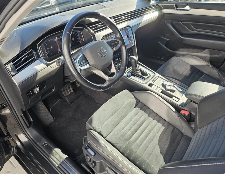 Volkswagen Passat 12