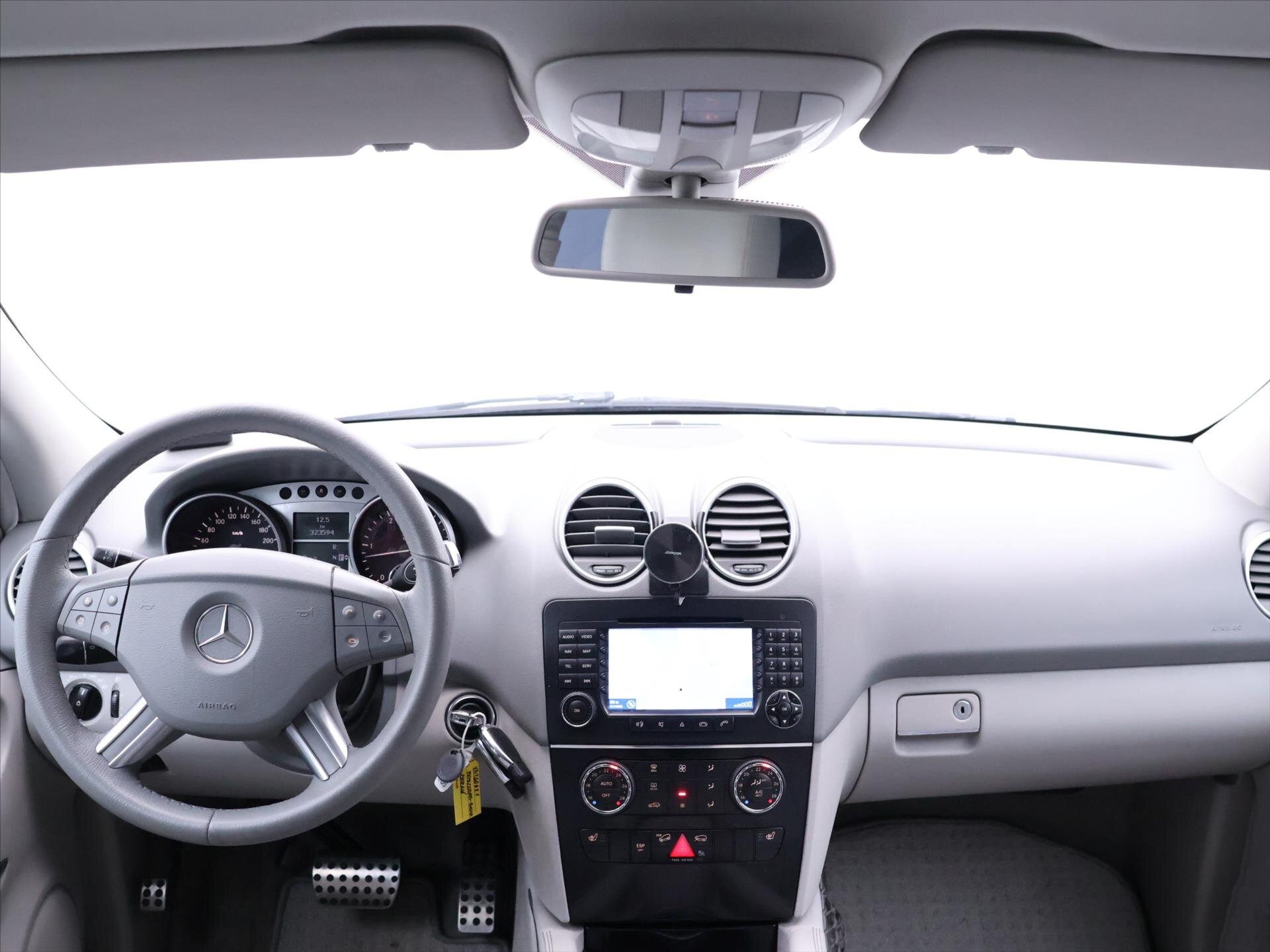 Mercedes-Benz Třídy M SUV 3,2 l 165 kw