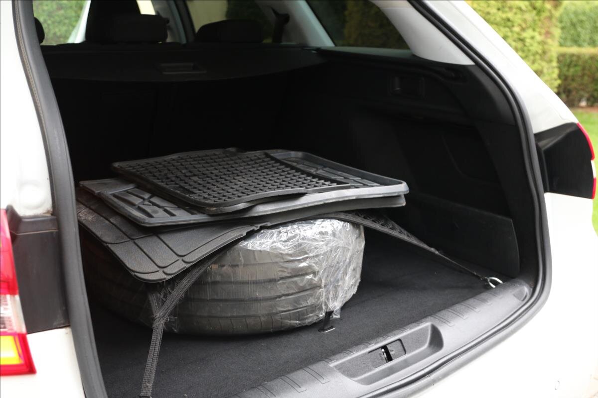 Peugeot 308 Kombi 1,5 l 96 kw