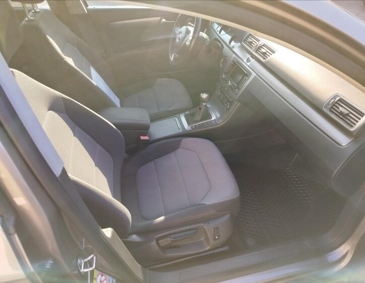Volkswagen Passat Ostatní 1,4 l 90 kw