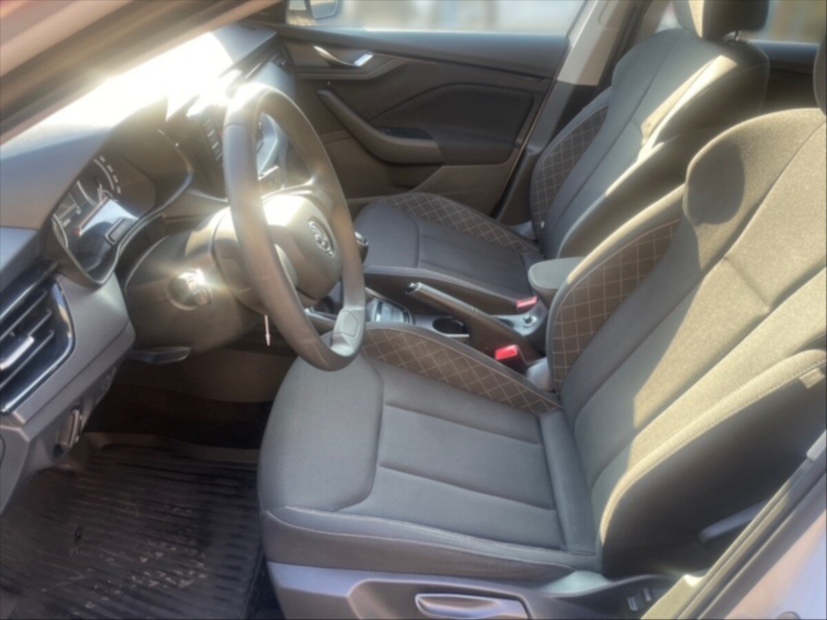 Škoda Scala Hatchback 999,0 81 kw