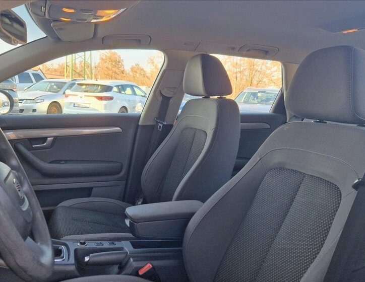 Seat Exeo Kombi 2,0 l 105 kw