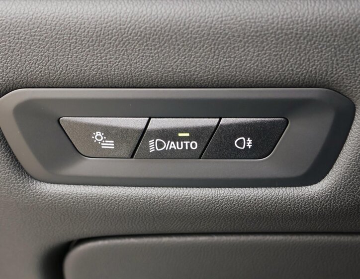 BMW X5 SUV / Terénní 3,0 l 259 kw