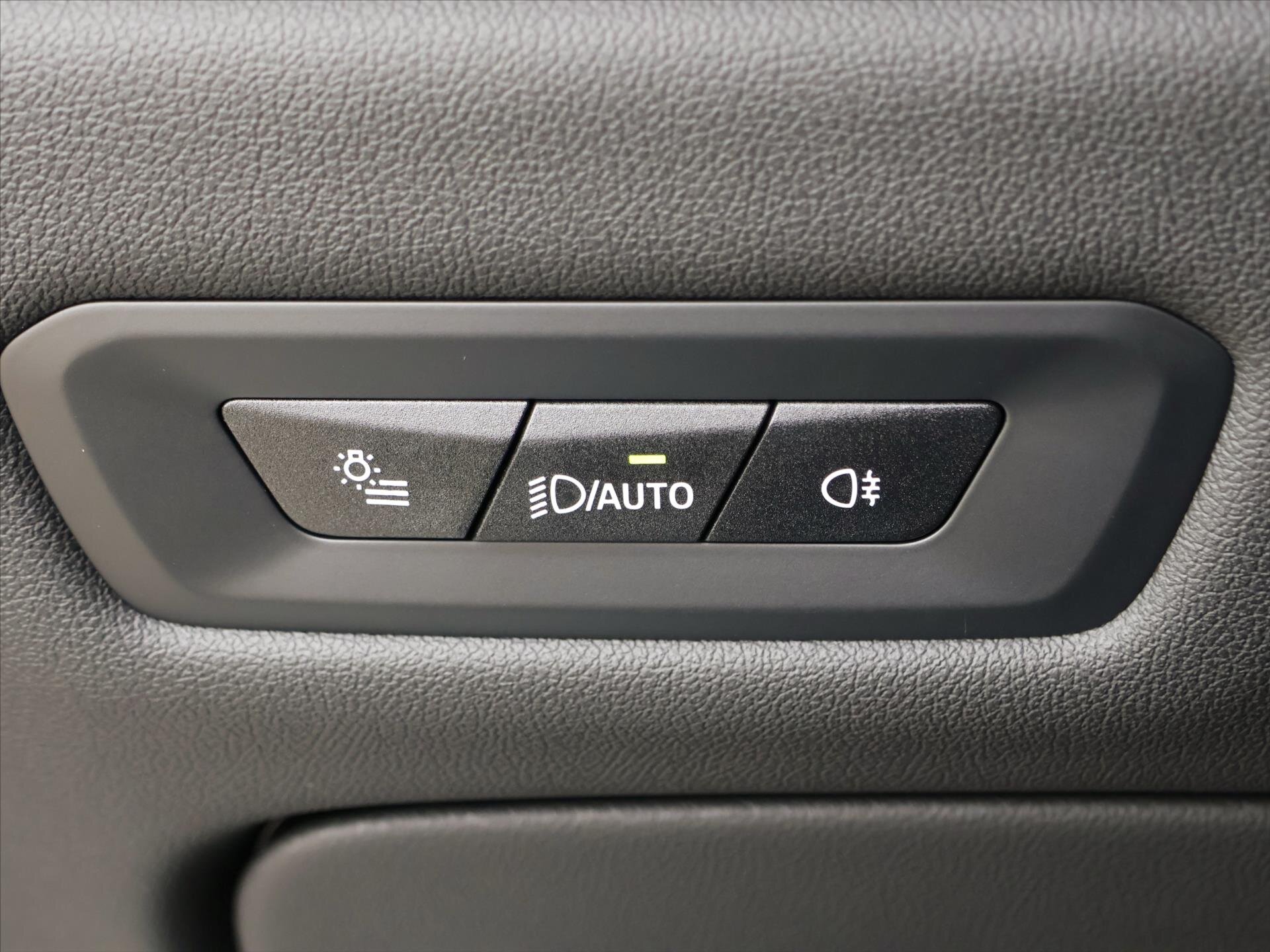 BMW X5 SUV / Terénní 3,0 l 259 kw