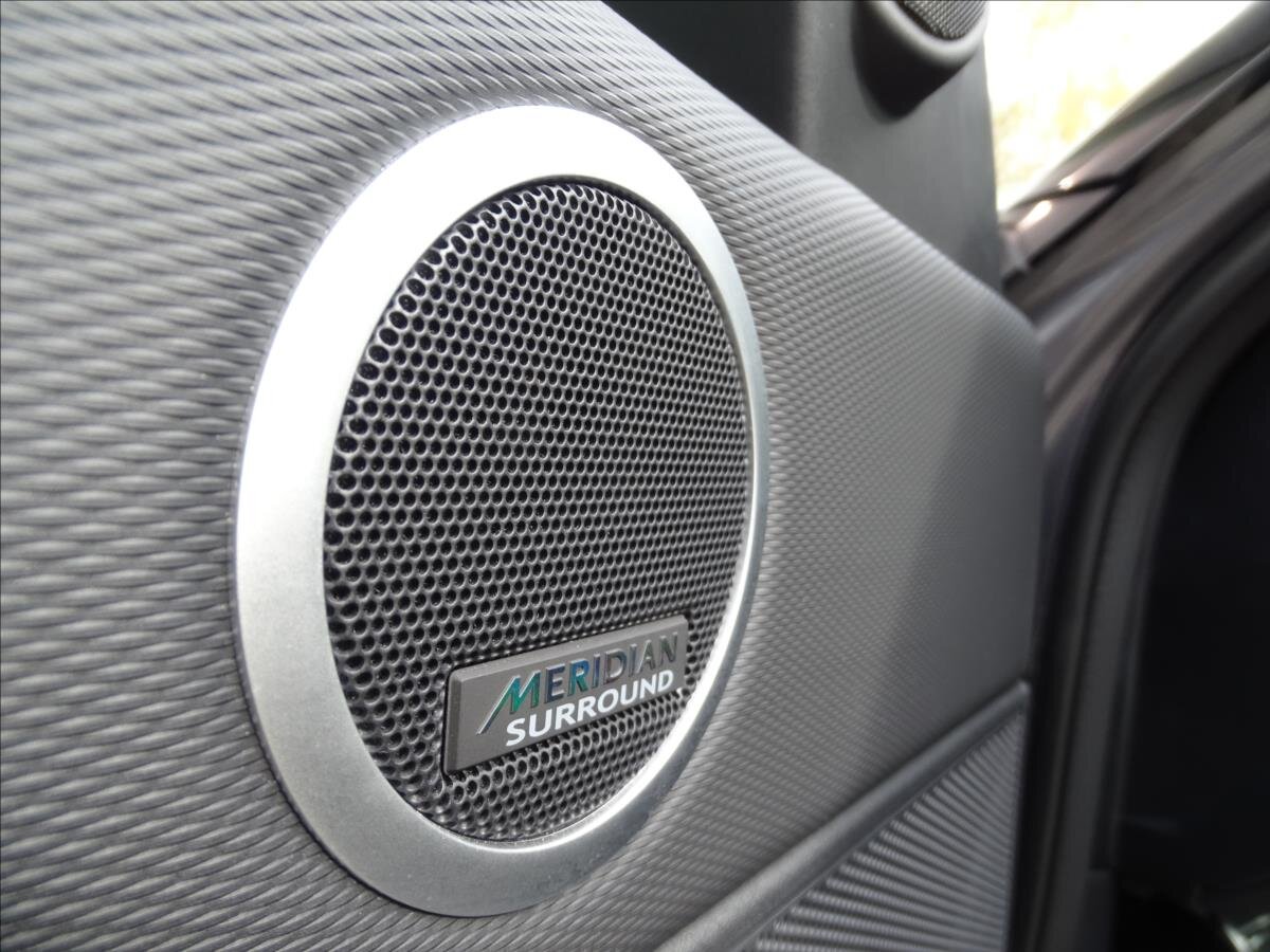 Land Rover Discovery SUV / Terénní 3,0 l 221 kw