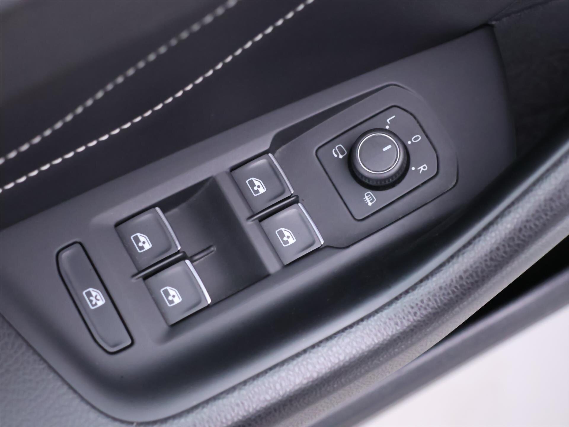 Volkswagen Passat Kombi 2,0 l 200 kw