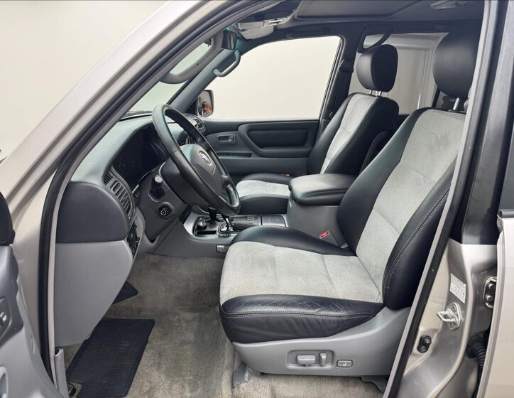 Toyota Land Cruiser SUV / Terénní 4,2 l 150 kw