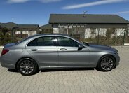 Mercedes-Benz Ostatní Sedan / Limuzína 0,0 125 kw