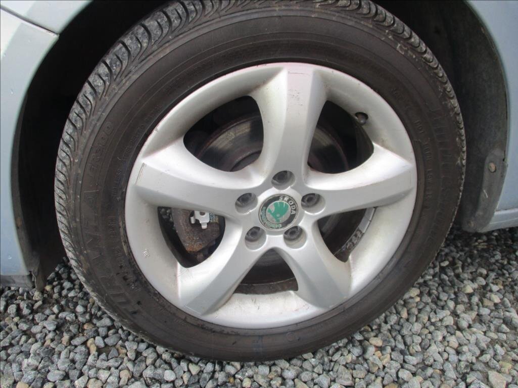 Škoda Roomster Kombi 1,4 l 63 kw