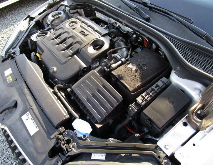 Škoda Superb Sedan / Limuzína 2,0 l 110 kw