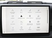 Land Rover Defender 18