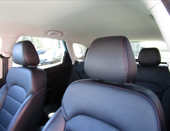 MG HS Hatchback 1,5 l 119 kw