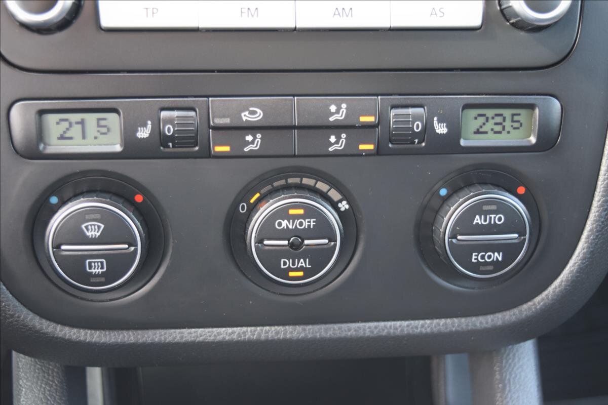 Volkswagen Golf Kombi 1,6 l 75 kw