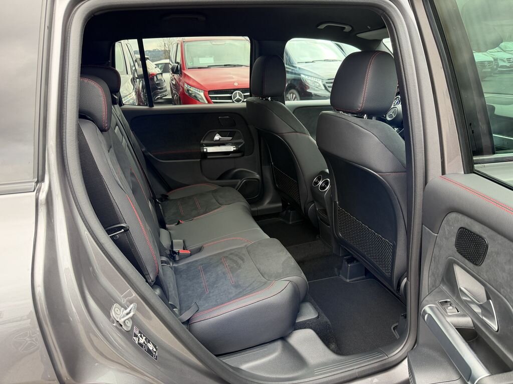 Mercedes-Benz GLB SUV / Terénní 2,0 l 110 kw